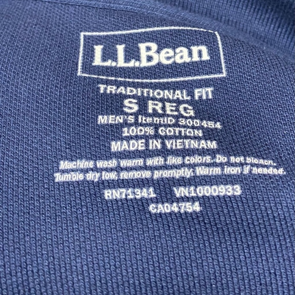 LL Bean Navy Blue Cotton Traditional Fit Short Sleeve Polo Mens Shirt SZSmall - Picture 3 of 3